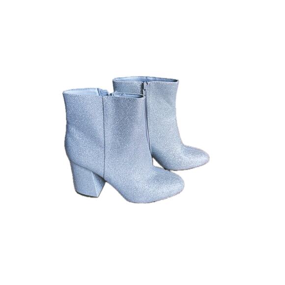 Madden Girl Glitter Fab Silver Shimmer Sparkly Boots 9M - Picture 2 of 9